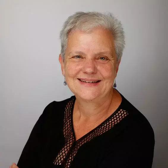 Christine Dillmann Christine Dillmann